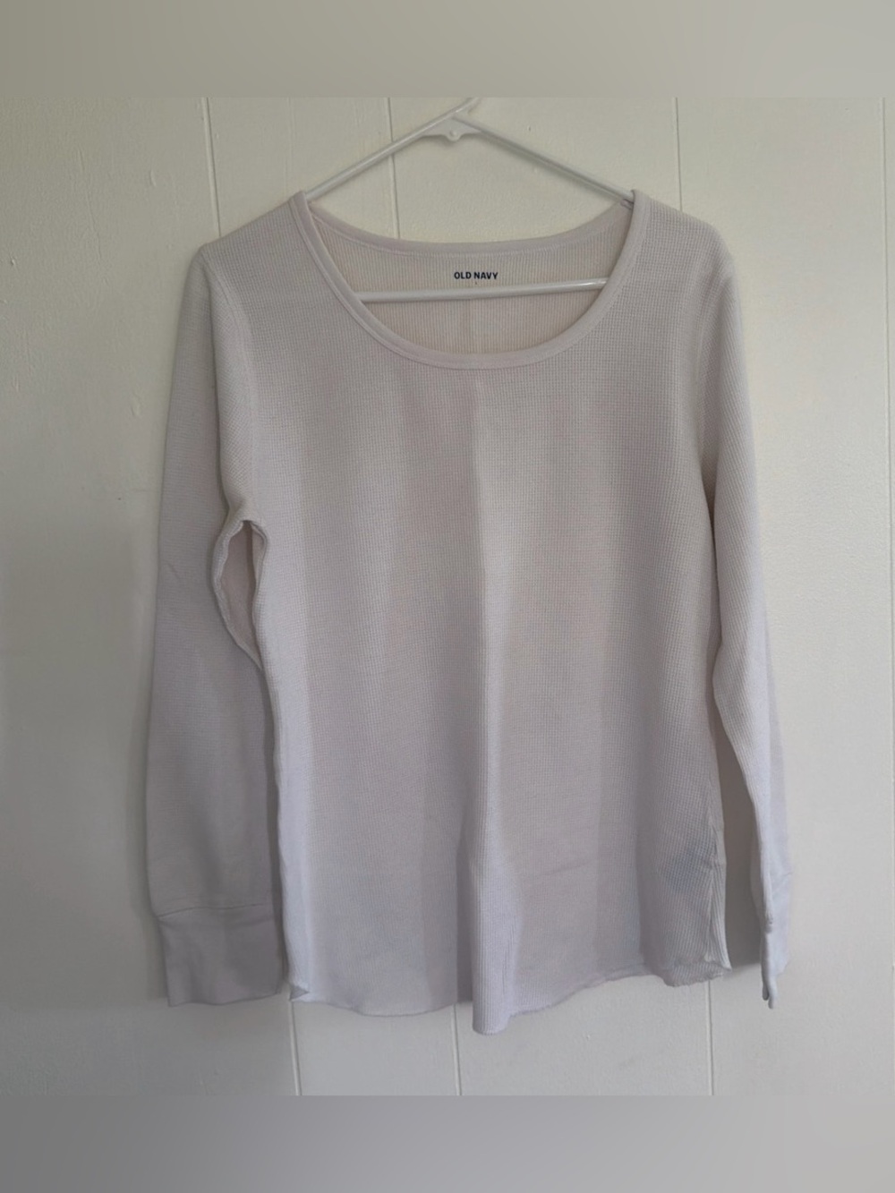 Old Navy Women's Long Sleeve Scoop Neck Thermal Top in white